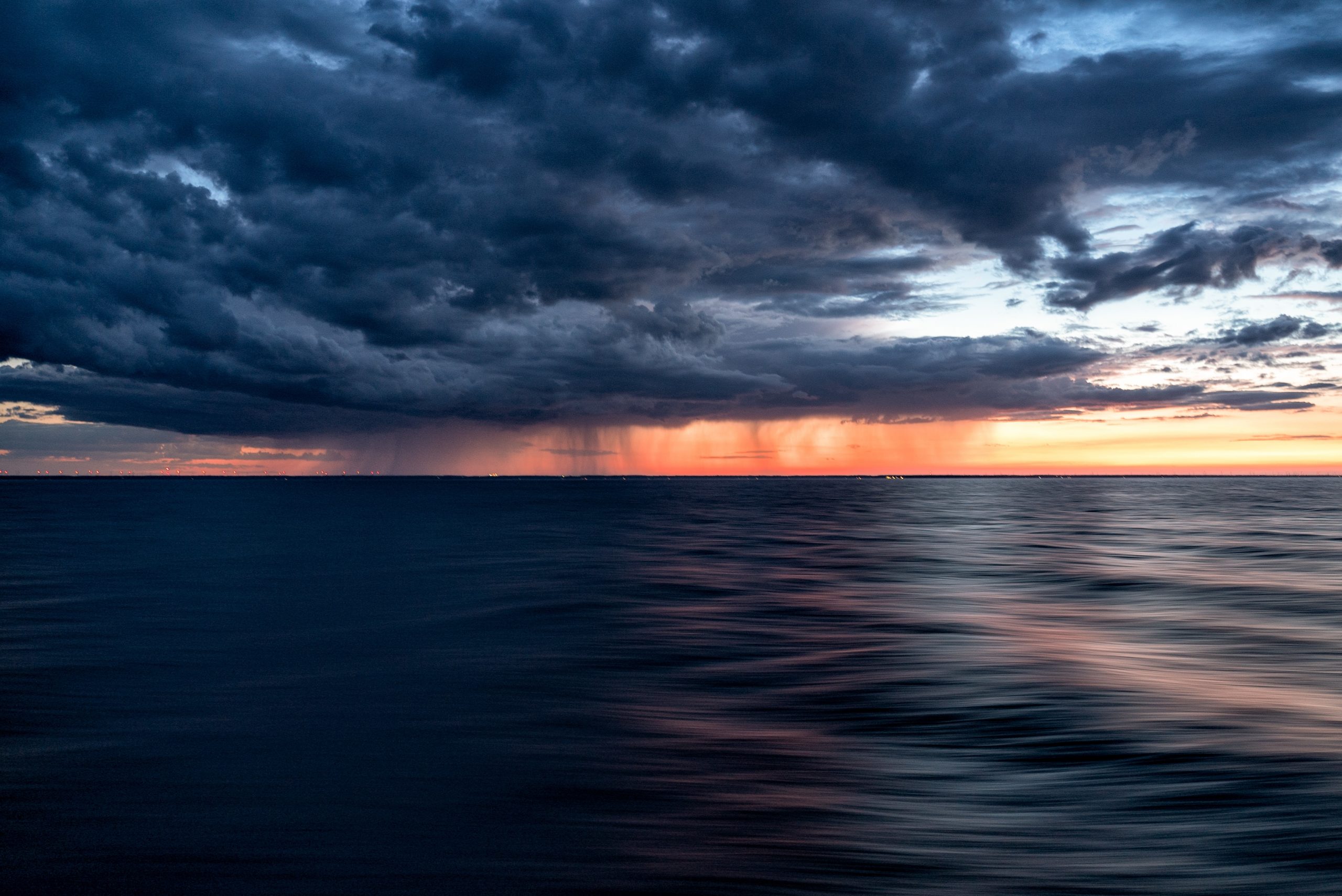 Lees meer over het artikel Dreigend donkere wolken boven onderwijsvrijheid