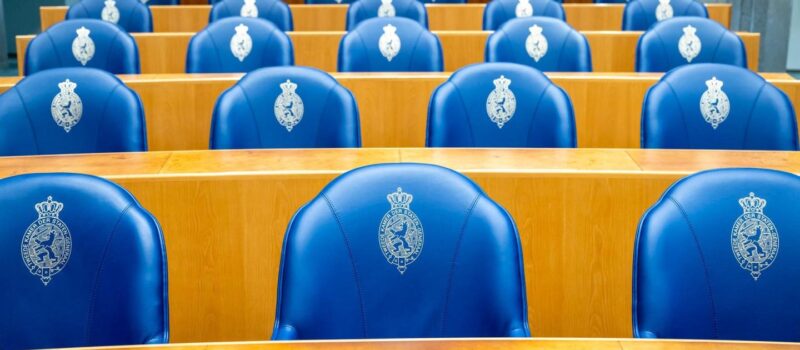 Stoelen tweede kamer der staten generaal