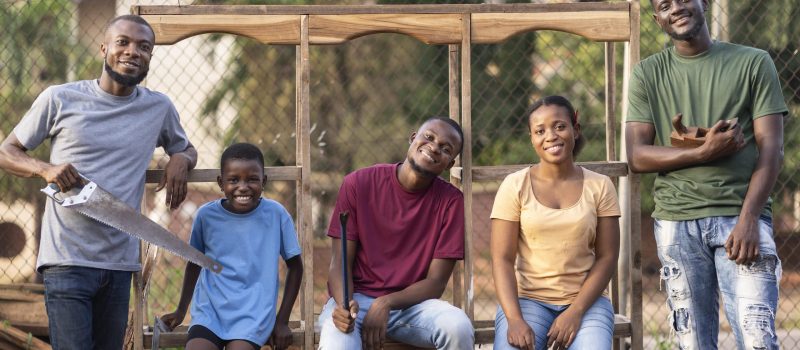 Afrikaanse families tonen het belang van de gemeenschap. Bron: Freepik.